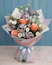 Букет цветов из:  Лизиантусы, Розы, Альстромерии и Гипсофила в Алексеевской Волгоградской области