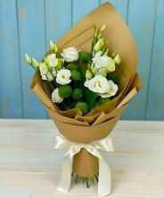 Букет цветов из:  Хризантемы и Лизиантусы в Алексеевской Волгоградской области